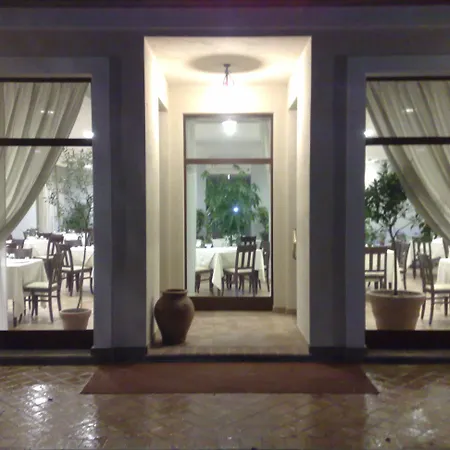 Relais Forti アパートホテル コルフィオリト